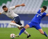 战胜顶尖对手：突破实力瓶颈