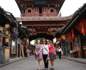 老友重聚：怀旧牧羊服见证友谊的传奇时刻！